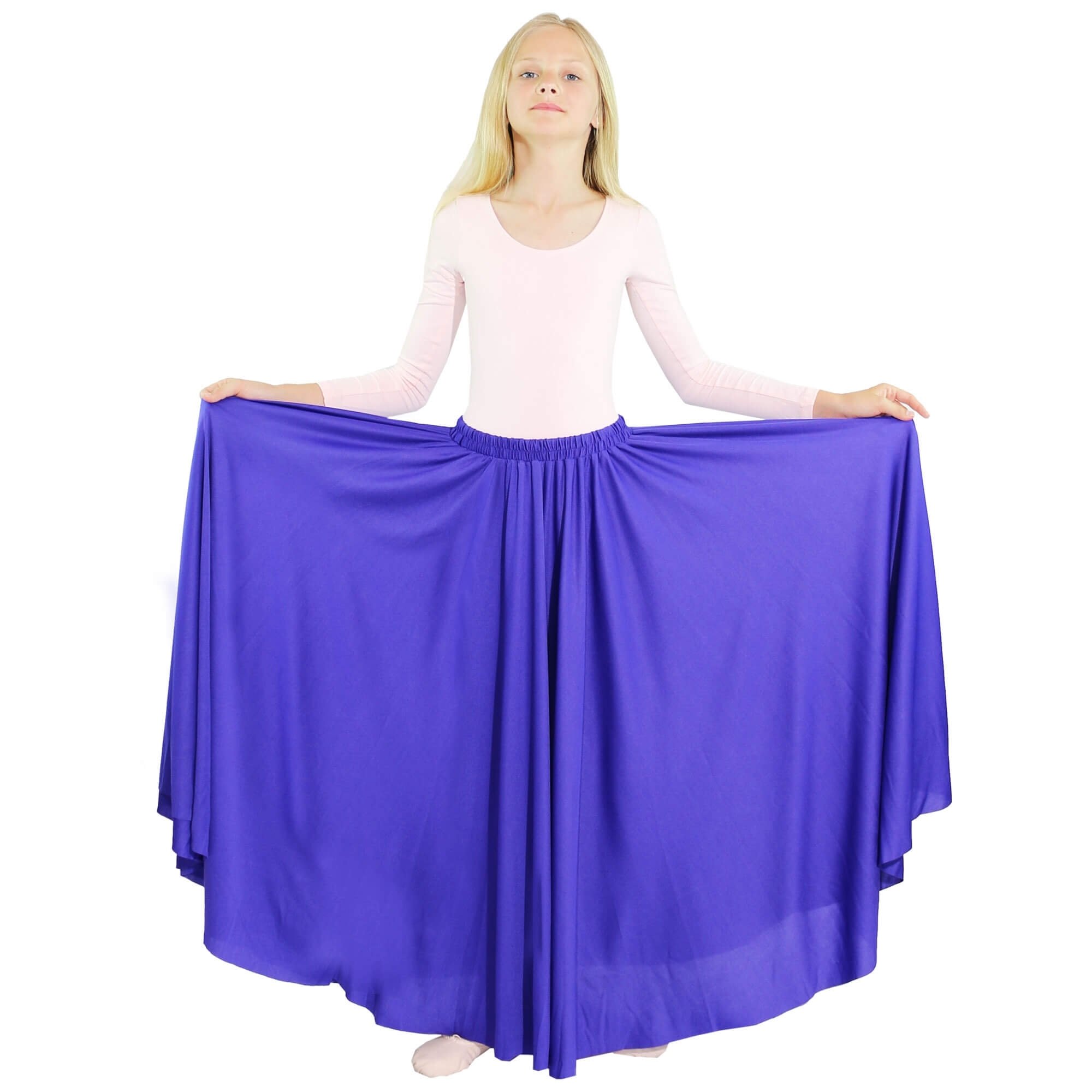 How to measure sizes Circle Long Skirt in Mesh The Circle Dance Skirt is a short and sassy skirt that is circular around its base giving your dance flow, and movement throughout.