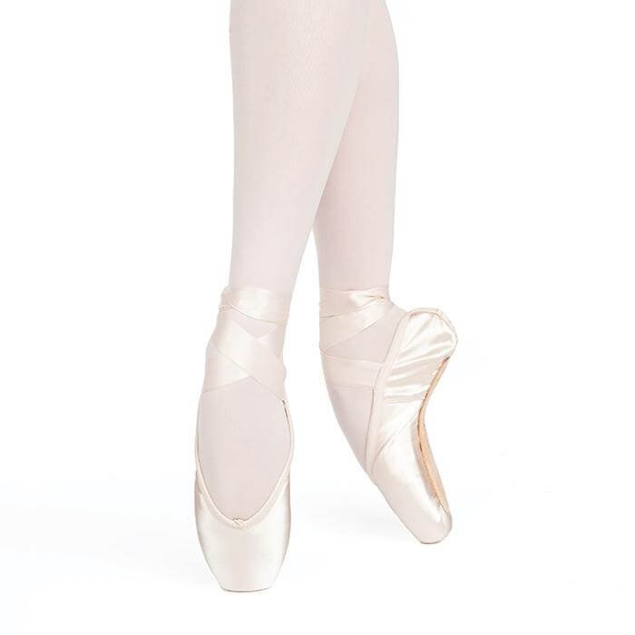 Russian Pointe Entrada Pro U-Cut Drawstring Shank Flexible Medium Pointe Shoe - Click Image to Close