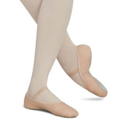 Capezio Daisy 205 Full Sole Beginner Ballet Slippers in Ballet Pink